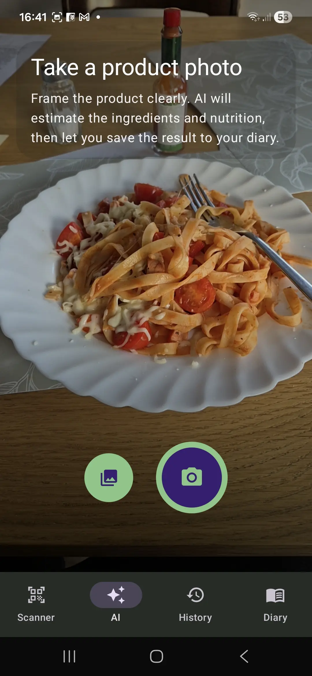 Pierwszy ekran analizy posiłku przez AI w aplikacji Oko na skład